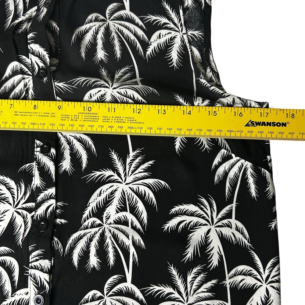 City Boutique Women's Size Medium Sleeveless Button Up Tropical Print Top - Picture 5 of 8